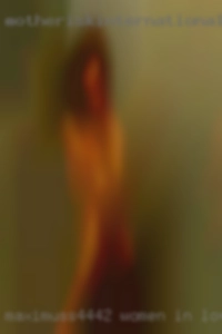 Maximuss4442 women in love enjoying mud together