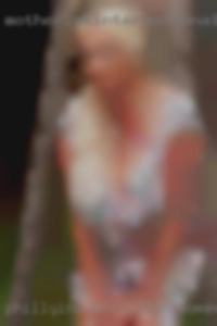 PhillyInocencio1976 women & wife swapping